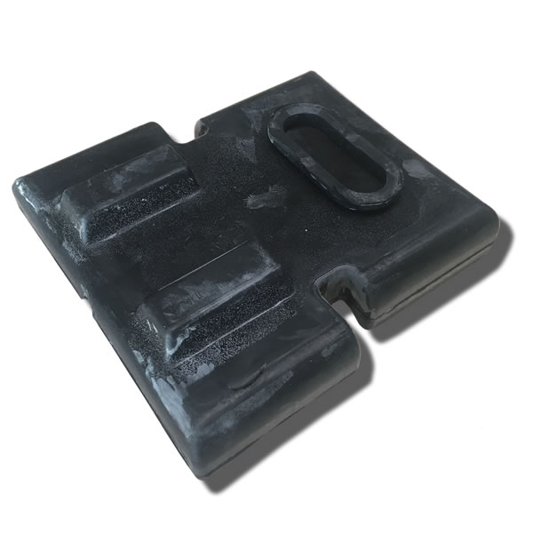 Tank Mount Rubber Rear, ATC90 70-78, ATC110 79-80